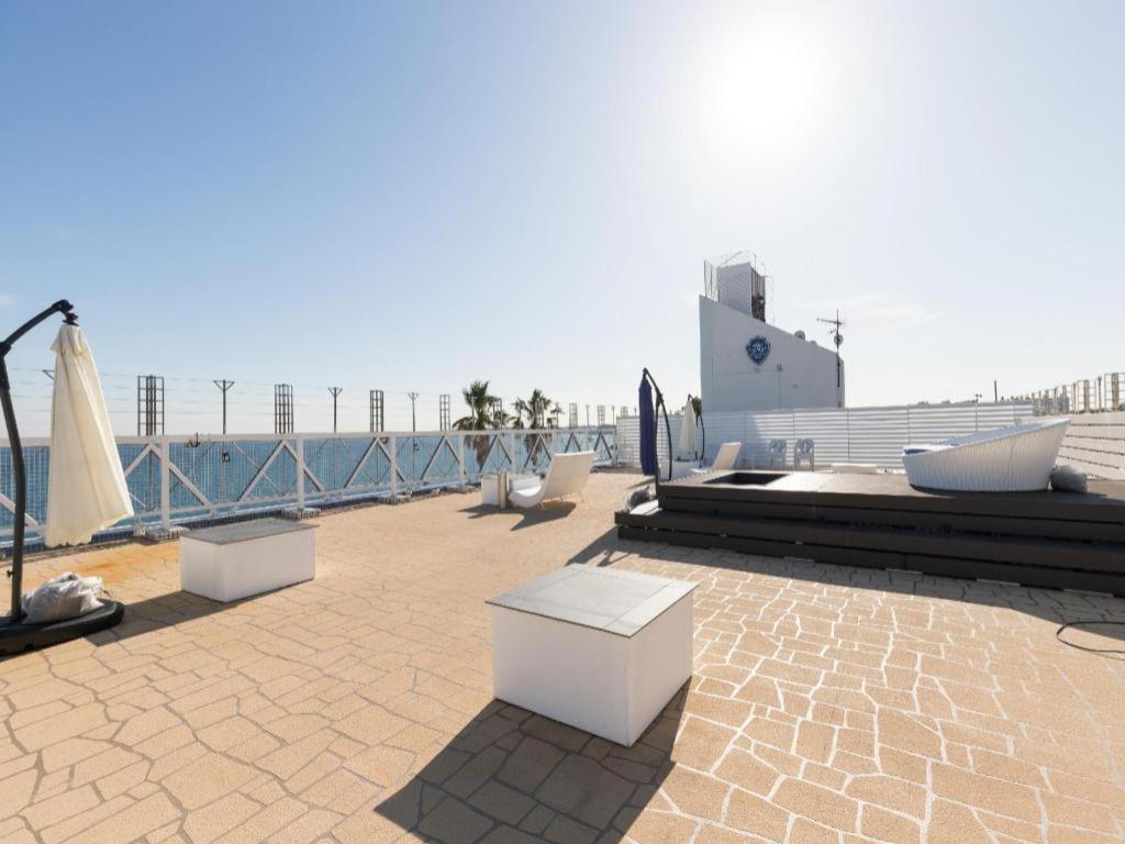 Mykonos Resort Miura Йокосука Экстерьер фото
