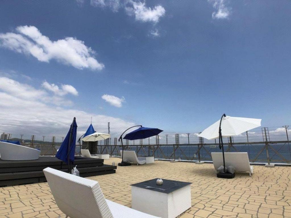 Mykonos Resort Miura Йокосука Экстерьер фото
