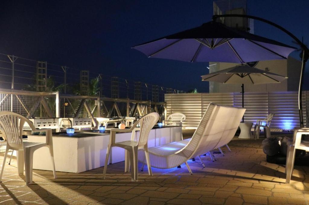 Mykonos Resort Miura Йокосука Экстерьер фото